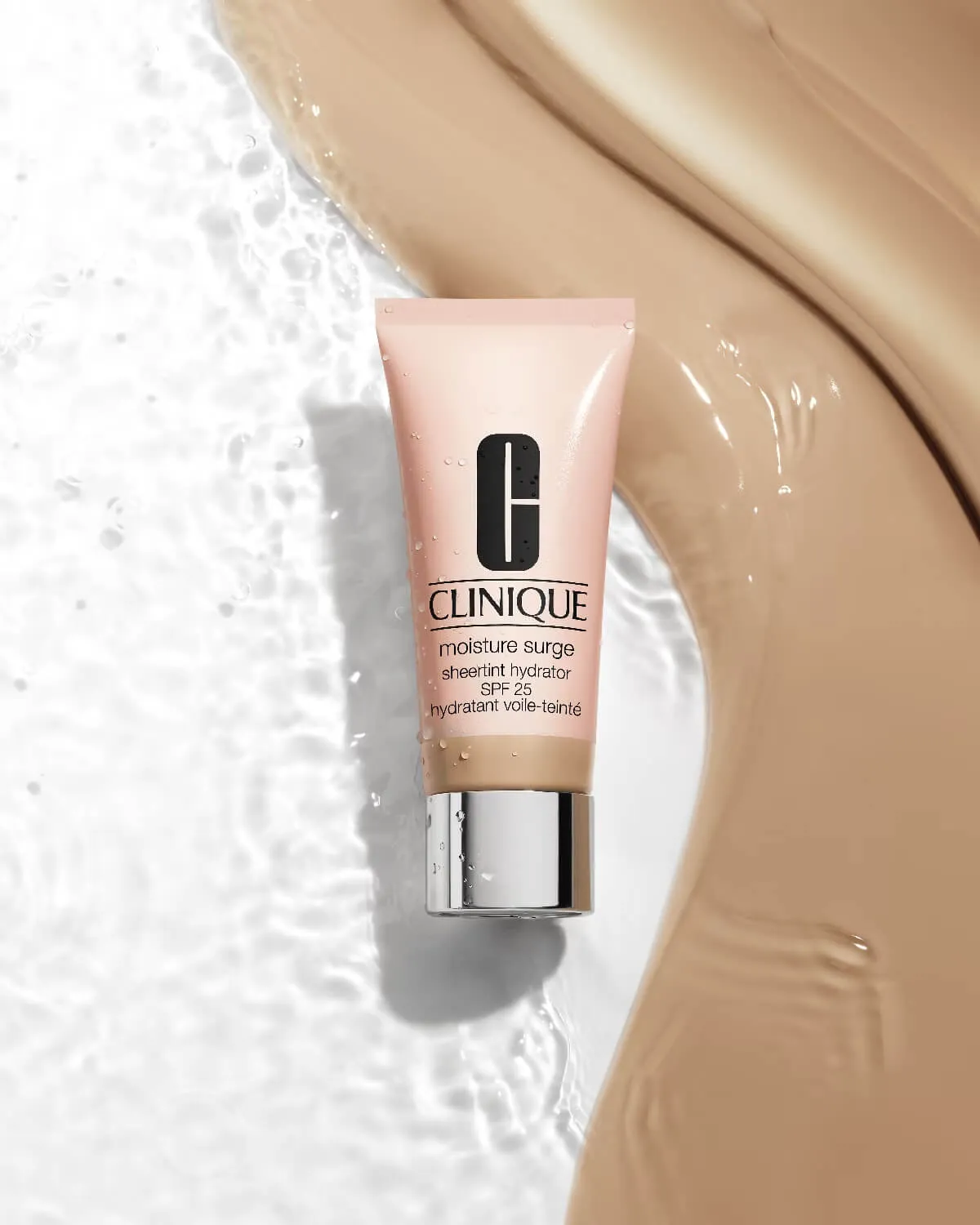 Cream with foundation effect Clinique Moisture Surge Sheertint Hydrator Broad Spectrum SPF 25, 03 Light-Medium, 40 ml