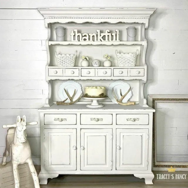 Dixie Belle Fluff Chalk Paint