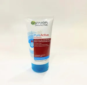 Garnier Skin Active Pure Active Spots & Blackheads Daily Exfoliating Scrub - 150ml