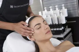 SkinCeuticals City Radiance Facial 60-Mins Course of 5 1 FREE (Save €100)